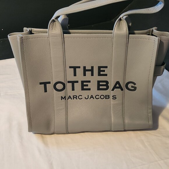 Marc Jacobs  Large Tote Bag - Picture 4 of 4